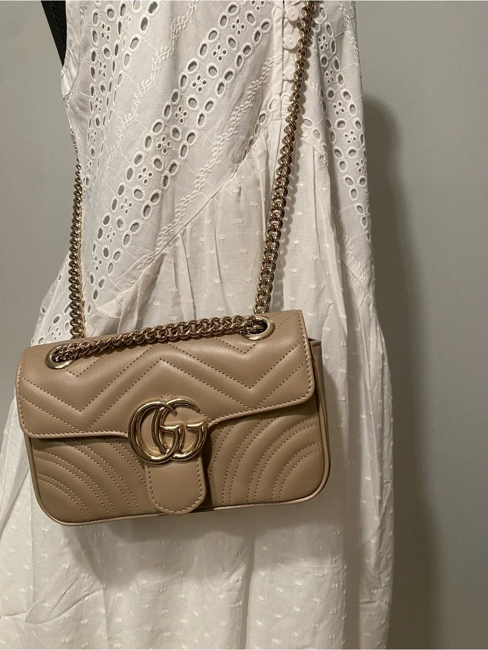 Nwt Gucci Marmont small beige leather bag